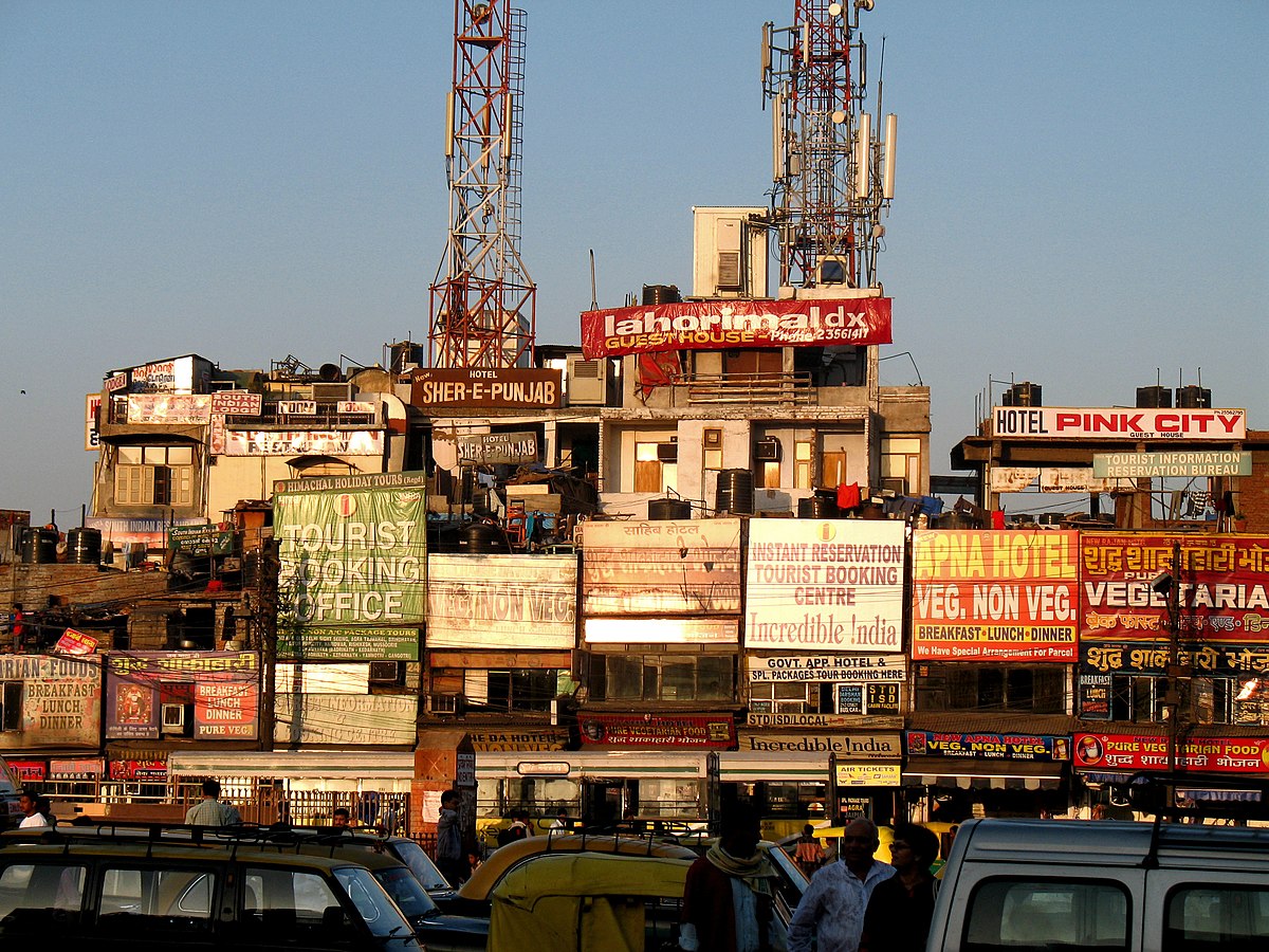  Hookers in Shahganj, India